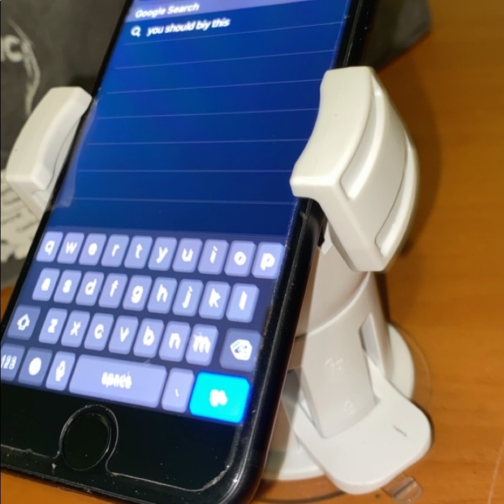 Phone stand - Picture 3 of 3